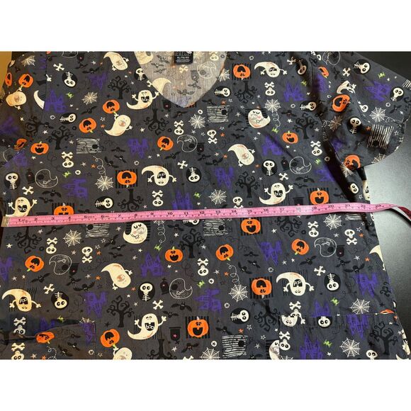 Womens XL Zoe & Chloe Halloween Ghost Pumpkin Short Sleeve Vneck Scrubs Uniform - Picture 5 of 5